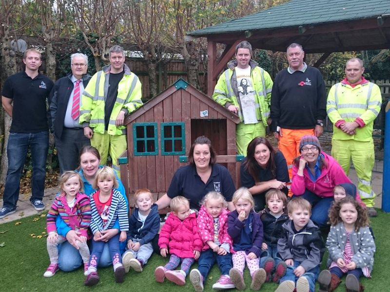 employees from Amey with children and staff from the Wallops pre-school
